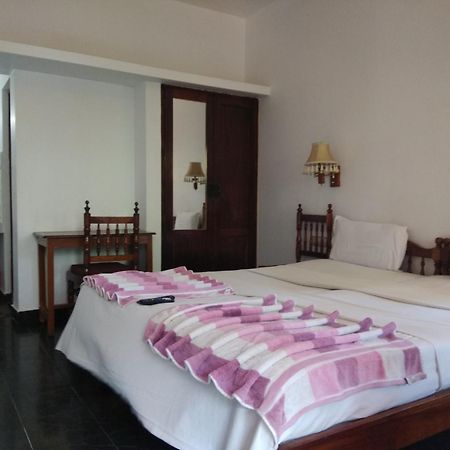 Beach Florra Inn Kovalam Kültér fotó